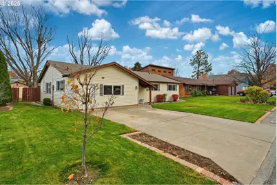 303 Dehaven St, Milton-Freewater, OR 97862 - Photo 3