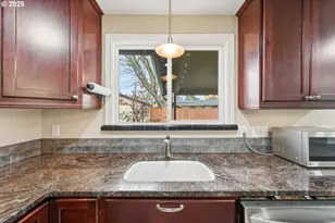 303 De Haven St, Milton-Freewater, OR 97862 - Photo 29