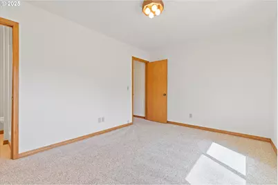 2335 NW Inlet Ave #7, Lincoln City, OR 97367 - Photo 17
