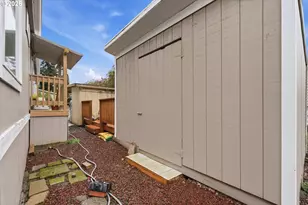 5885 NE Jacobson St, Hillsboro, OR 97124 - Photo 37