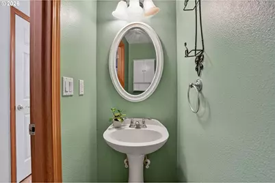 126 Westminster Dr, Kelso, WA 98626 - Photo 21