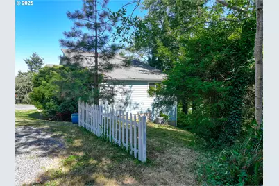 94239 Terrace Garden Way, Gold Beach, OR 97444 - Photo 25