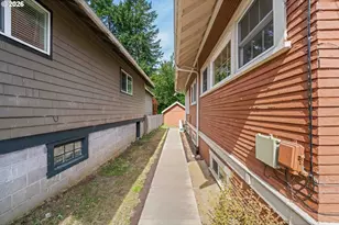 1154 Park Ave, Coos Bay, OR 97420 - Photo 35