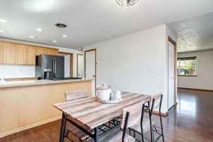 1700 SW Alexandria St, McMinnville, OR 97128 - Photo 9