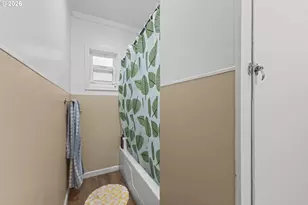 205 E 12th St, Coquille, OR 97423 - Photo 11