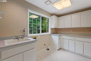 1808 Hall Ct, West Linn, OR 97068 - Photo 47
