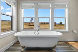 26216 W Bench Rd, John Day, OR 97845 - Photo 17