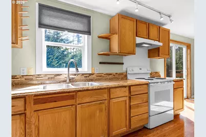 44176 Highway 30, Astoria, OR 97103 - Photo 9