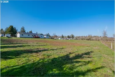 2020 SW Fairview Ave, Dallas, OR 97338 - Photo 37