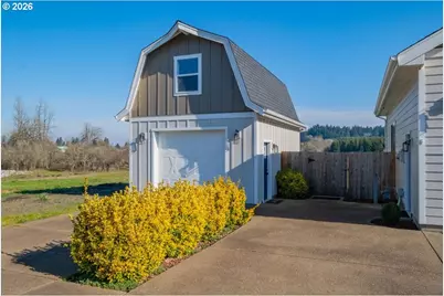 2020 SW Fairview Ave, Dallas, OR 97338 - Photo 35