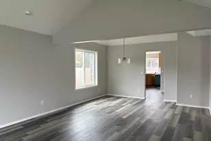 266 SE 10th Ave, Canby, OR 97013 - Photo 11