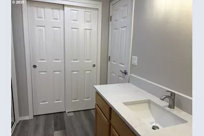266 SE 10th Ave, Canby, OR 97013 - Photo 29
