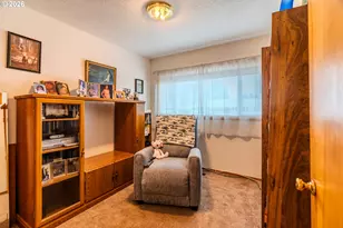 16005 SE Taggart St, Portland, OR 97236 - Photo 25