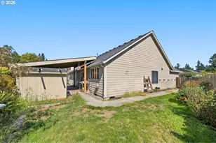 2105 N M Ct, Washougal, WA 98671 - Photo 33