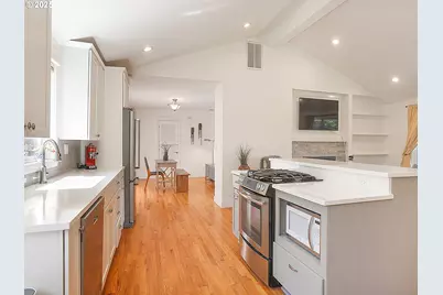 1720 Kilkenny Dr, Lake Oswego, OR 97034 - Photo 15