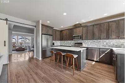 15702 SW Snowy Owl Ln, Beaverton, OR 97007 - Photo 5