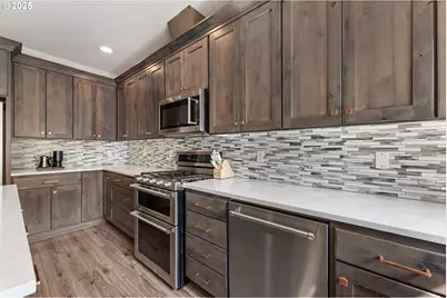 15702 SW Snowy Owl Ln, Beaverton, OR 97007 - Photo 11