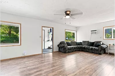 8525 Lewis River Rd, Ariel, WA 98603 - Photo 9