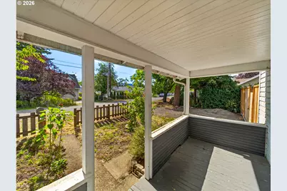 7011 SE 77th Ave, Portland, OR 97206 - Photo 9