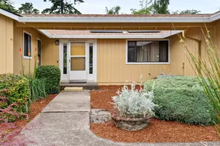7245 SW Leslie St, Portland, OR 97223 - Photo 3