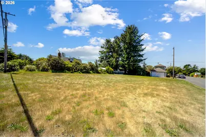 Maple St #7400, Florence, OR 97439 - Photo 9