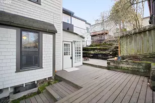 3719 S Hood Ave, Portland, OR 97239 - Photo 7