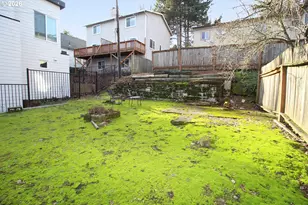 3719 S Hood Ave, Portland, OR 97239 - Photo 3