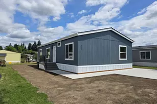 8204 SE Poppy St, Milwaukie, OR 97267 - Photo 1