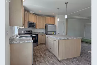 8204 SE Poppy St, Milwaukie, OR 97267 - Photo 7