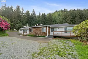 1109 Acacia Ave, Garibaldi, OR 97118 - Photo 3