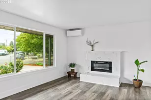 306 Broadway St, Springfield, OR 97477 - Photo 5