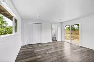 306 Broadway St, Springfield, OR 97477 - Photo 11