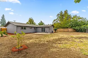 306 Broadway St, Springfield, OR 97477 - Photo 21