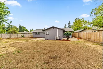 306 Broadway St, Springfield, OR 97477 - Photo 27