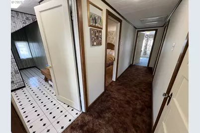 476 N Koa Ave, Burns, OR 97720 - Photo 13