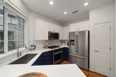 11633 SW Waterthrush Ter, Beaverton, OR 97007 - Photo 17