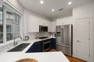11633 SW Waterthrush Terrace, Beaverton, OR 97007 - Photo 17