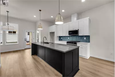 8413 N Gloucester Ave, Portland, OR 97203 - Photo 7