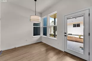 8413 N Gloucester Ave, Portland, OR 97203 - Photo 11