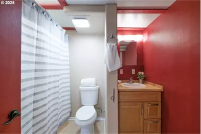 1100 NW Dixon St, Corvallis, OR 97330 - Photo 39