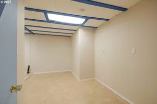 1100 NW Dixon St, Corvallis, OR 97330 - Photo 31