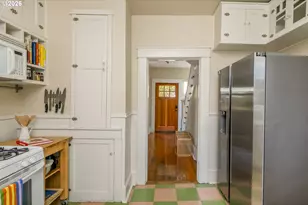 2426 NE Emerson St, Portland, OR 97211 - Photo 21