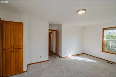 1566 NE Laurelwood Cir, Canby, OR 97013 - Photo 17