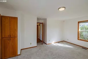 1566 NE Laurelwood Cir, Canby, OR 97013 - Photo 17