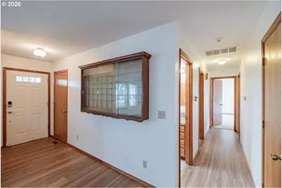 1566 NE Laurelwood Cir, Canby, OR 97013 - Photo 15