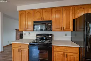 1566 NE Laurelwood Cir, Canby, OR 97013 - Photo 11