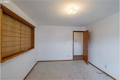 1566 NE Laurelwood Cir, Canby, OR 97013 - Photo 23