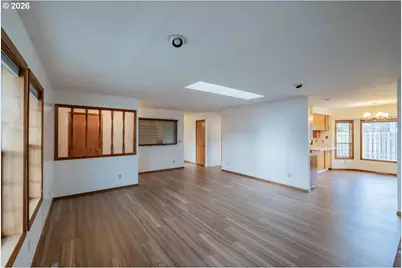 1566 NE Laurelwood Cir, Canby, OR 97013 - Photo 5