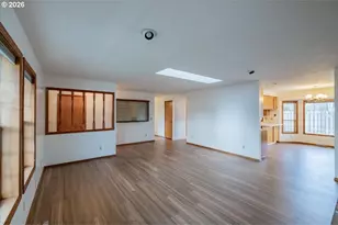 1566 NE Laurelwood Cir, Canby, OR 97013 - Photo 5