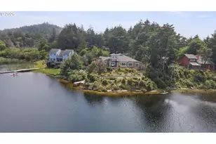 1008 Lakeshore Dr, Port Orford, OR 97465 - Photo 1